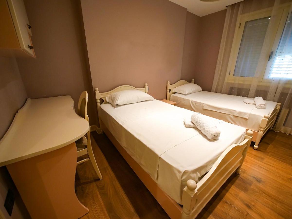 Sea Side Apartment Vlorë Екстериор снимка