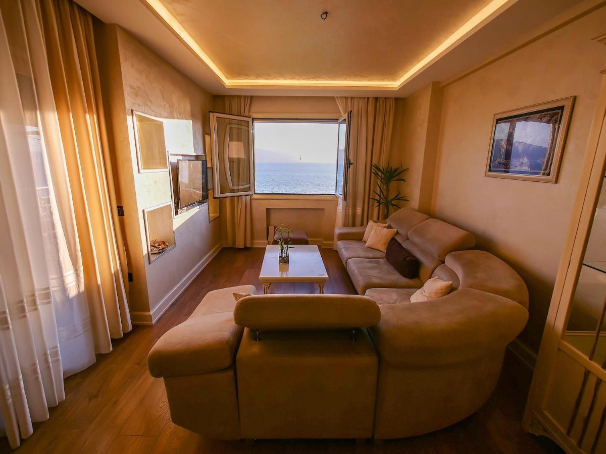 Sea Side Apartment Vlorë Екстериор снимка
