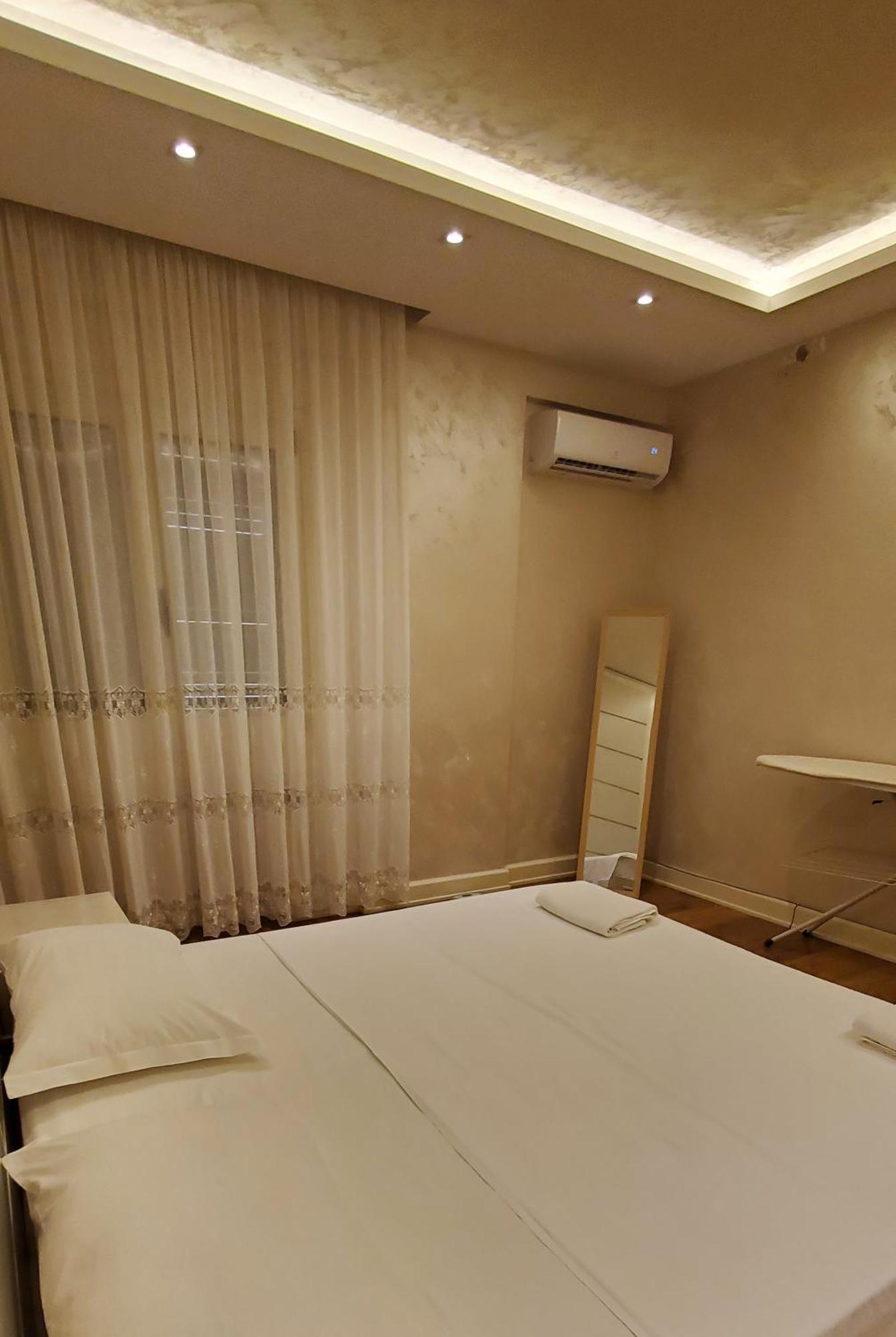 Sea Side Apartment Vlorë Екстериор снимка