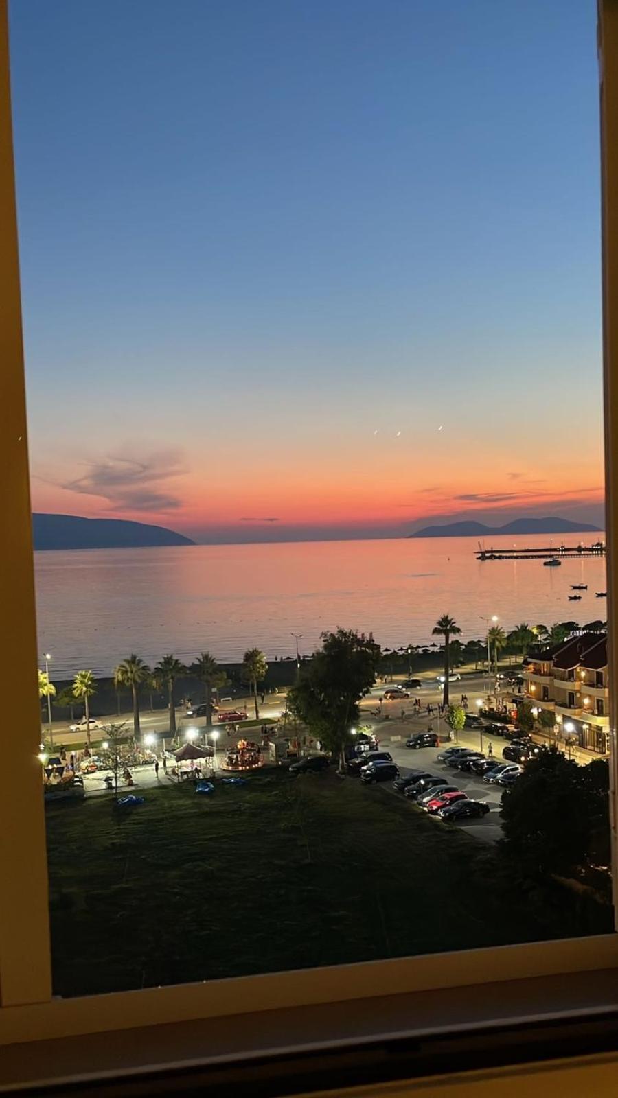 Sea Side Apartment Vlorë Екстериор снимка