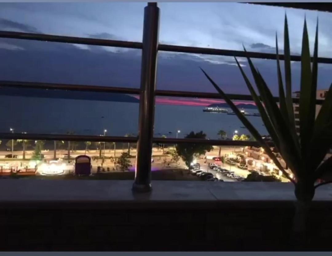 Sea Side Apartment Vlorë Екстериор снимка